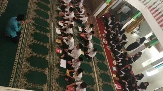 MPLS Siswa Baru SMP AL Husna, Diakhiri Dengan MABIT MPLS Siswa Baru SMP AL Husna, Diakhiri Dengan MABIT