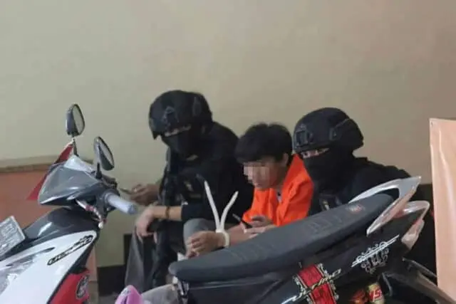 Polisi Ciduk Pemuda Terduga Pengedar Sabu di Tangerang Polisi Ciduk Pemuda Terduga Pengedar Sabu di Tangerang