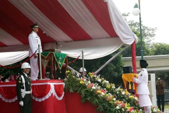Jadi Inspektur Upacara HUT RI, WH: Indonesia Lebih Maju, Banten Lebih Sejahtera Jadi Inspektur Upacara HUT RI, WH: Indonesia Lebih Maju, Banten Lebih Sejahtera