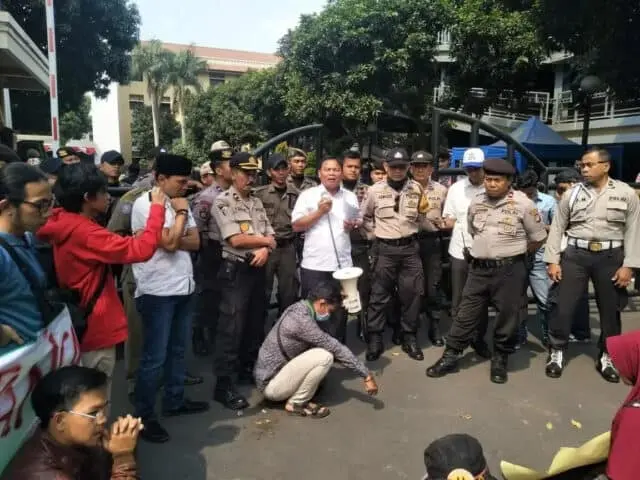 HMI Cabang Tangerang Sebut Janji Arief Bangun SDN 15 Hoax HMI Cabang Tangerang Sebut Janji Arief Bangun SDN 15 Hoax