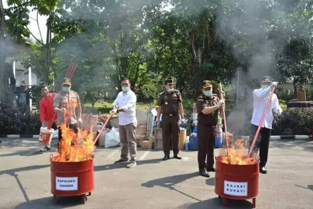 Barang Bukti Hasil Kejahatan dan Sitaan Dimusnahkan di Tangerang