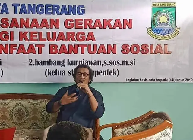 Gerakan Stikerisasi Dinsos Kota Tangerang, Menuai Ragam Tanggapan Gerakan Stikerisasi Dinsos Kota Tangerang, Menuai Ragam Tanggapan