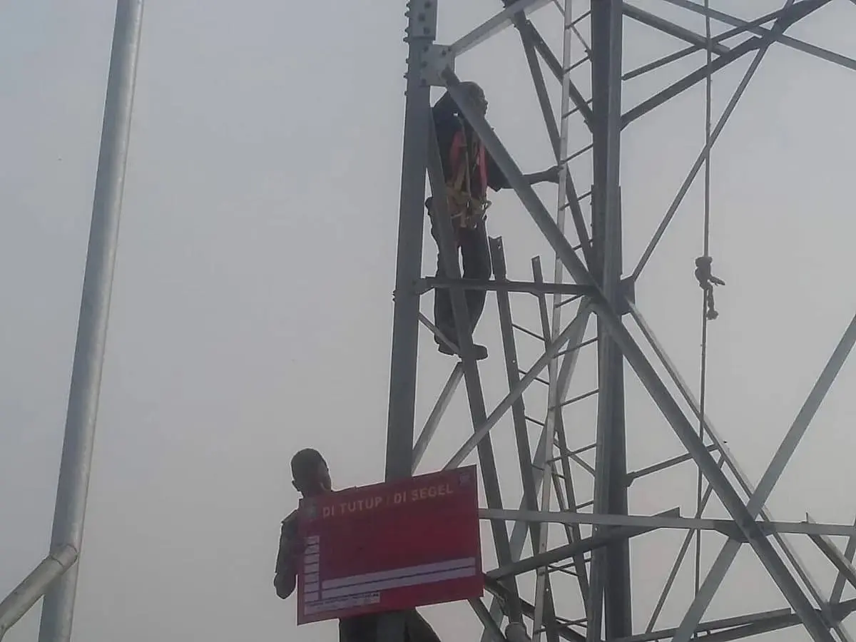 Satpol PP Kota Tangerang Segel 4 BTS Tak Berizin