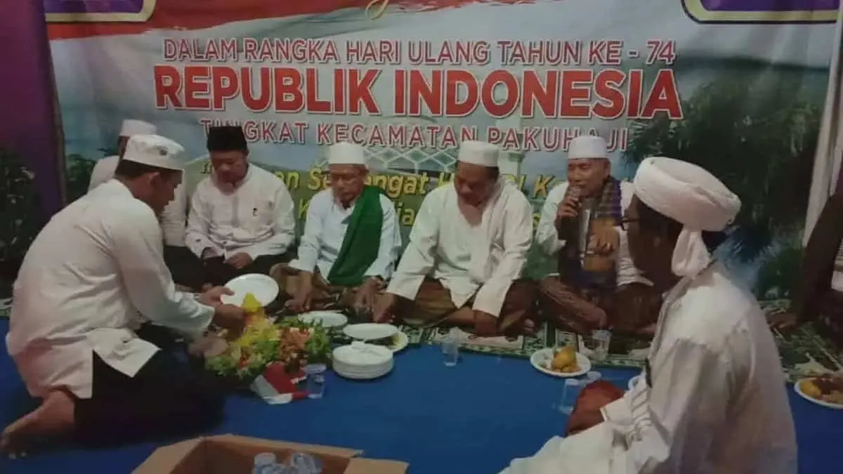 Tasyakuran dan Potong Tumpeng Tradisi Kental Kecamatan Pakuhaji