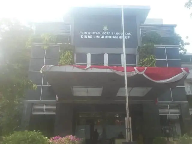 Limbah di Kali Paninggilan, DLH kota Tangeran: Statusnya Aman Limbah di Kali Paninggilan, DLH kota Tangeran: Statusnya Aman