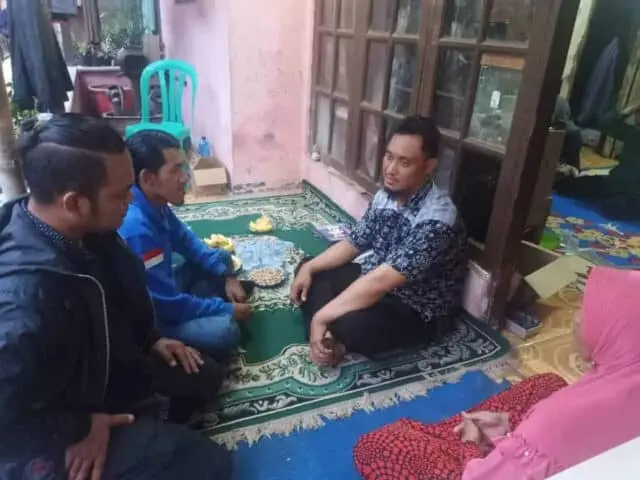 Kunjungi Rumah Bocah Tenggelam, KNPI Kota Tangerang: Ini Tidak Boleh Terulang Kunjungi Rumah Bocah Tenggelam, KNPI Kota Tangerang: Ini Tidak Boleh Terulang