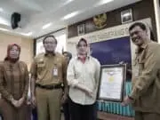 Buat 7.474 KIA, Disdukcapil Tangsel Raih Rekor Muri Buat 7.474 KIA, Disdukcapil Tangsel Raih Rekor Muri