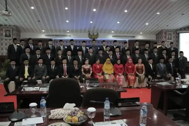 50 Anggota DPRD Kota Tangerang Resmi Dilantik 50 Anggota DPRD Kota Tangerang Resmi Dilantik