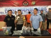 Penyiram Guru Ngaji Dengan Air Keras Hingga Tewas Diringkus, Motifnya Cinta Segitiga Penyiram Guru Ngaji Dengan Air Keras Hingga Tewas Diringkus