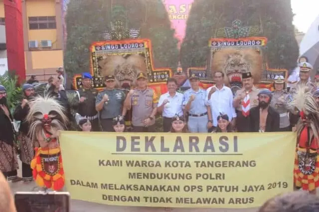 Bersama Masyarakat Kota Tangerang, Kapolres Deklarasi Tertib Berlalulintas Bersama Masyarakat Kota Tangerang, Kapolres Deklarasi Tertib Berlalulintas