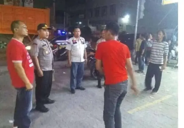 Hendak Tawuran, 8 Supir Angkot Diamankan Polisi Hendak Tawuran, 8 Supir Angkot Diamankan Polisi