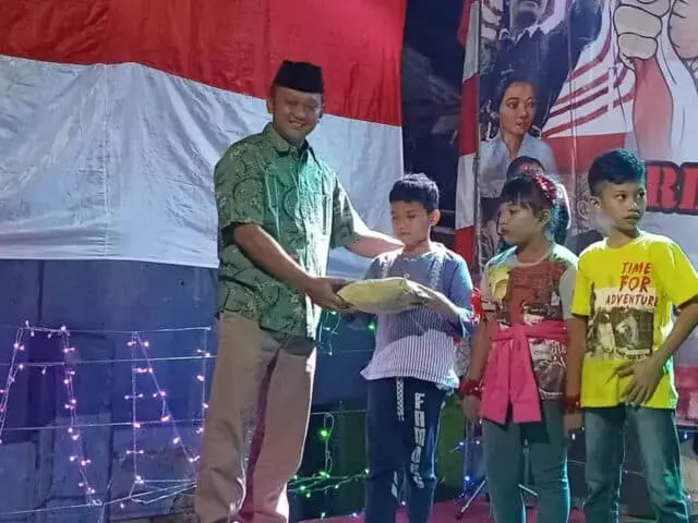 Pemuda & Lurah Hadiri Acara Malam Puncak Kemerdekaan Di Rw 02 Sukasari Pemuda & Lurah Hadiri Acara Malam Puncak Kemerdekaan Di Rw 02 Sukasari