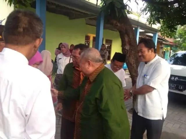Kunjungi Kampung Batik di Kecamatan Pinang, Tim Verifikasi Kota Sehat: Kota Tangerang Paling Baik Diantara Kota Lain Kunjungi Kampung Batik di Kecamatan Pinang, Tim Verifikasi Kota Sehat: Kota Tangerang Paling Baik Diantara Kota Lain
