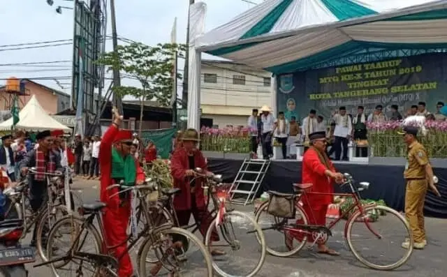 Pawai Ta'aruf Tandai Pembukaan MTQ ke-10 di Tangsel Pawai Ta'aruf Tandai Pembukaan MTQ ke-10 di Tangsel