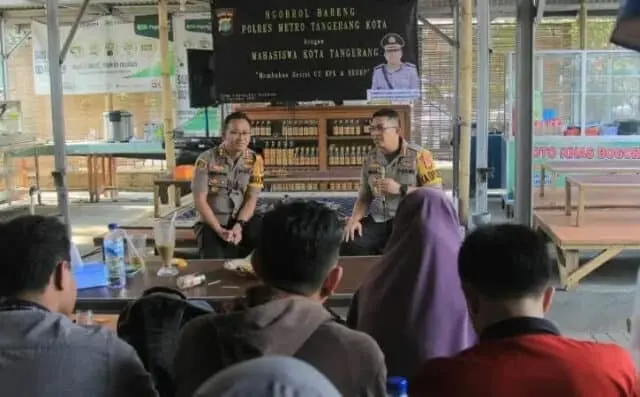 Dialog Mahasiswa Tangerang dan Polisi Bahas RUU KPK dan RKUHP Dialog Mahasiswa Tangerang dan Polisi Bahas RUU KPK dan RKUHP