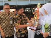 Sachrudin: Cerdas Cermat Penambah Wawasan Berbangsa dan Bernegara Sachrudin: Cerdas Cermat Penambah Wawasan Berbangsa dan Bernegara