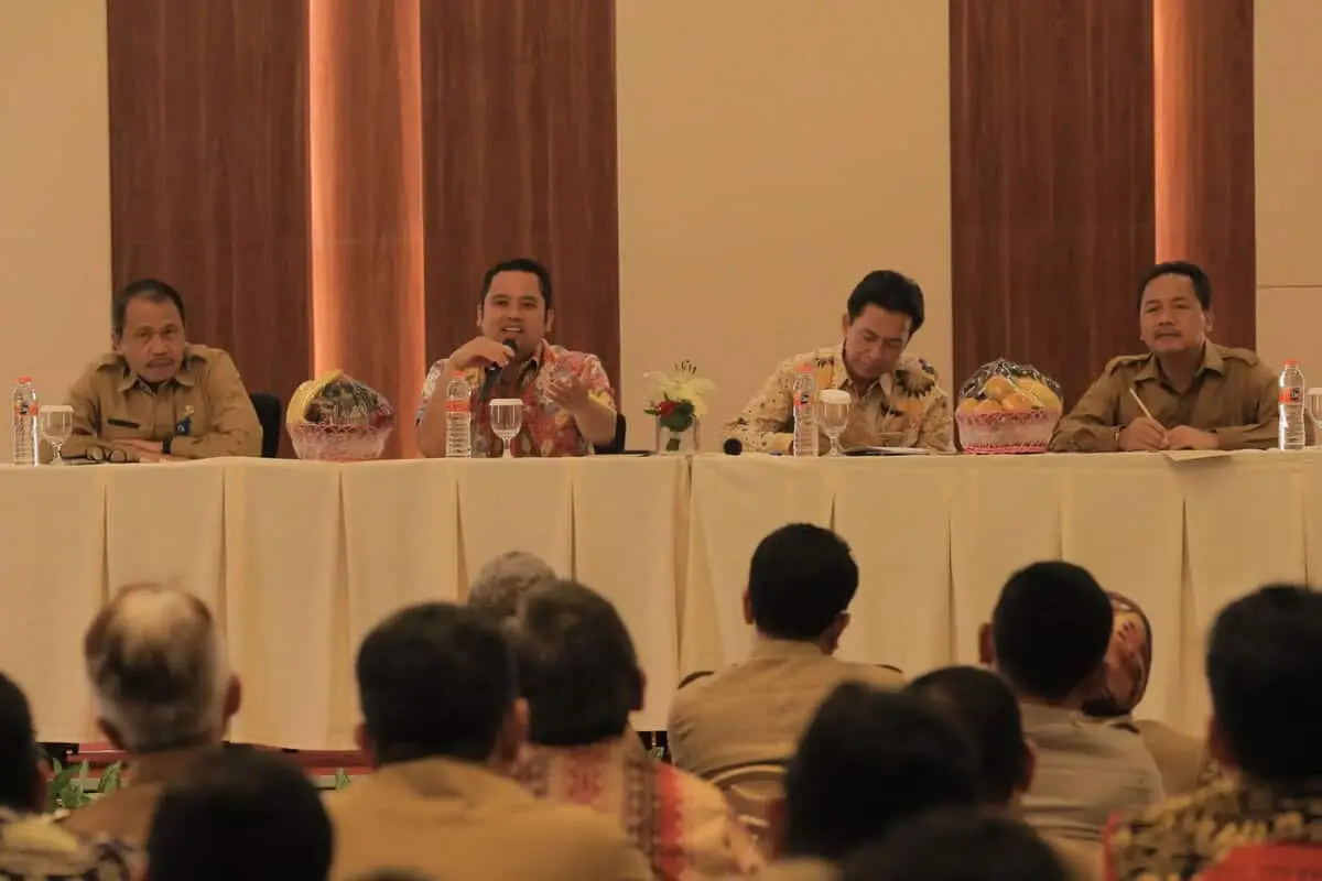 RKA TA 2020, Walikota: Program Harus Jadi Solusi di Masyarakat RKA TA 2020, Walikota: Program Harus Jadi Solusi di Masyarakat