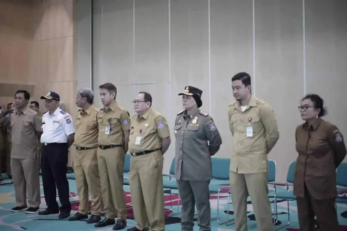 8 Pejabat Pemkot Tangsel Sertijab dan Tandatangan Fakta Integritas 8 Pejabat Pemkot Tangsel Sertijab dan Tandatangan Fakta Integritas