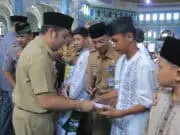 10 Muharram, 2.600 Anak Yatim dan Dhuafa Terima Santuan di Tangerang 10 Muharram, 2.600 Anak Yatim dan Dhuafa Terima Santuan di Tangerang