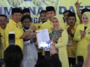 Gelar Rapimda, Partai Golkar Solid Usung Ratu Tatu Chasanah Di Pilkada Serang 2020 Andika Hazrumy Minta Golkar Kawal Pencalonan Tatu di Pilkada Kab. Serang 2020