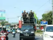 Gunakan Mobil Komando Polisi di Tangerang Sambangi Markas TNI Ucapkan HUT ke-74 Gunakan Mobil Komando Polisi di Tangerang Sambangi Markas TNI Ucapkan HUT ke-74