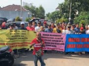 Aktivitas Proyek Tol JORR II di Soal Warga Perumahan Banjar Wijaya Aktivitas Proyek Tol JORR II di Soal Warga Perumahan Banjar Wijaya