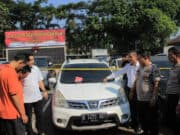 Gelapkan Belasan Mobil Rental, Dua Pengusaha Ditangkap Polisi Gelapkan Belasan Mobil Rental, Dua Pengusaha Ditangkap Polisi