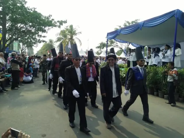 Pawai Ta'aruf dan Defile Kafilah Awali Pembukaan MTQ XX Kota Tangerang Pawai Ta'aruf dan Defile Kafilah Awali Pembukaan MTQ XX Kota Tangerang