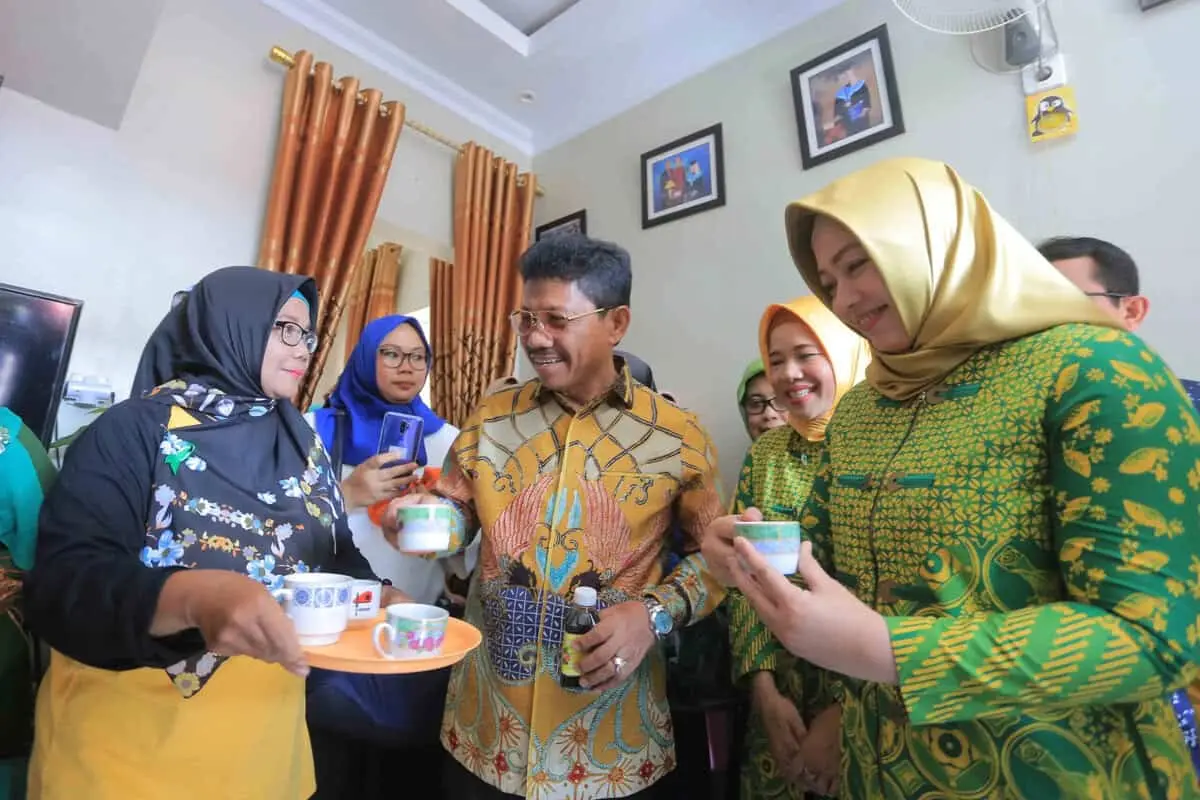 Panen Jahe Hingga Nikmati Olahannya di Kota Tangerang Panen Jahe Hingga Nikmati Olahannya di Kota Tangerang