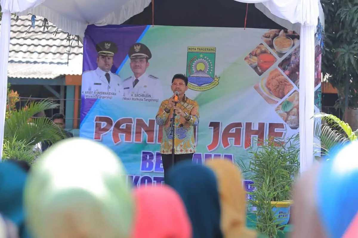 Panen Jahe Hingga Nikmati Olahannya di Kota Tangerang Panen Jahe Hingga Nikmati Olahannya di Kota Tangerang