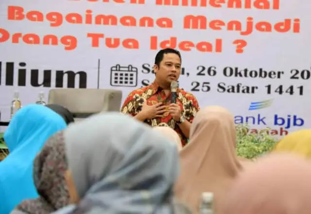 Walikota Ingatkan Bagaimana Jadi Orang Tua Ideal Era Milenial Walikota Ingatkan Bagaimana Jadi Orang Tua Ideal Era Milenial