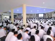 Ngaji Bersama Ulama dan Umaro Dalam Pembinaan Umat Ngaji Bersama Ulama dan Umaro Dalam Pembinaan Umat