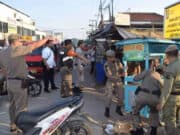 Satpol PP Tertibkan PKL di Pasar Serpong Satpol PP Tertibkan PKL di Pasar Serpong