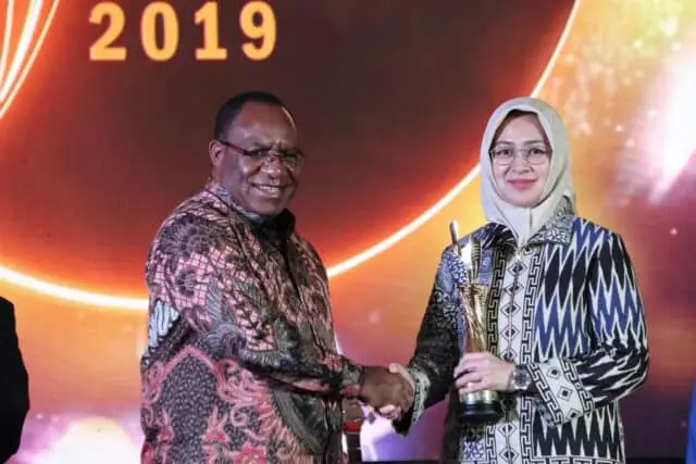 Airin Rachmi Diany Raih Penghargaan di RCA Airin Rachmi Diany Raih Penghargaan di RCA