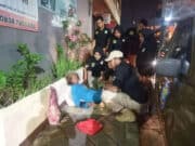 Diduga Dibuang Sang Anak, Ibu Tua Direspon Cepat Satpol PP Diduga Dibuang Sang Anak, Ibu Tua Direspon Cepat Satpol PP