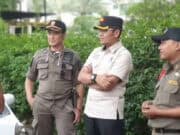 Ngaku Pengacara, Halangi Tugas Satpol PP Tertibkan PKL Ngaku Pengacara, Halangi Tugas Satpol PP Tertibkan PKL