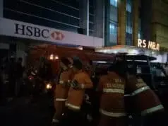 Konsleting Listrik, Mesin ATM HSBC Cabang Karawaci Hangus Terbakar Konsleting Listrik, Mesin ATM HSBC Cabang Karawaci Hangus Terbakar