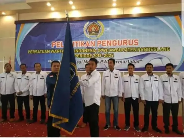 Pengurus PWI Pandeglang Masa Bakti 2019-2022 Resmi Dilantik Pengurus PWI Pandeglang Masa Bakti 2019-2022 Resmi Dilantik