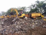 700 Ton Sampah Menumpuk Disungai, DLHK Kabupaten Tangerang Kerahkan 30 Truk 700 Ton Sampah Menumpuk Disungai, DLHK Kabupaten Tangerang Kerahkan 30 Truk