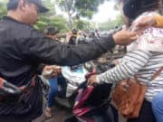 Parkir Liar di Area Gemilang Tangerang Festival Dikeluh Warga Parkir Liar di Area Gemilang Tangerang Festival Dikeluh Warga