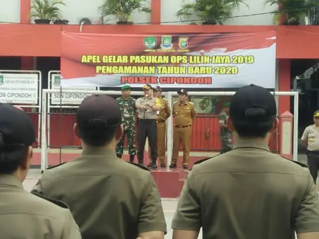 Polsek Cipondoh Gelar Apel 3 Pilar Jelang Malam Tahun Baru 2020 Polsek Cipondoh Gelar Apel 3 Pilar Jelang Malam Tahun Baru 2020