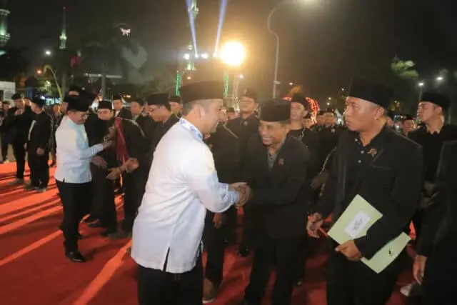 Wali Kota Lantik Kepengurusan Organisasi Bamus Kota Tangerang Wali Kota Lantik Kepengurusan Organisasi Bamus Kota Tangerang