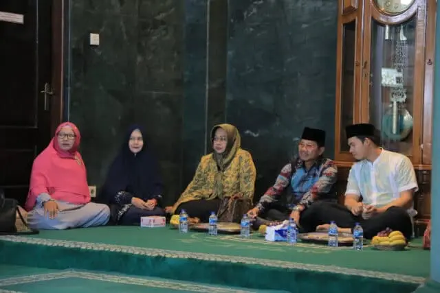 Lewat Ngobras, Wakil Walikota Tangerang Berbagi Pengalaman Hidup Lewat Ngobras, Wakil Walikota Tangerang Berbagi Pengalaman Hidup