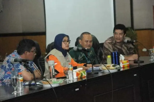 Rapat Diundur, Bupati Menyayangkan Ketidakhadiran LMAN Rapat Diundur, Bupati Menyayangkan Ketidakhadiran LMAN