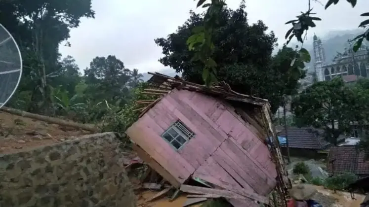 Luapan Sungai Ciberang dan Cidurian Landa Enam Kecamatan di Lebak
