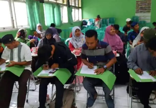 DISDIKBUD & PGRI Lebak Salurkan Bantuan kepada Guru Terdampak Bencana Alam