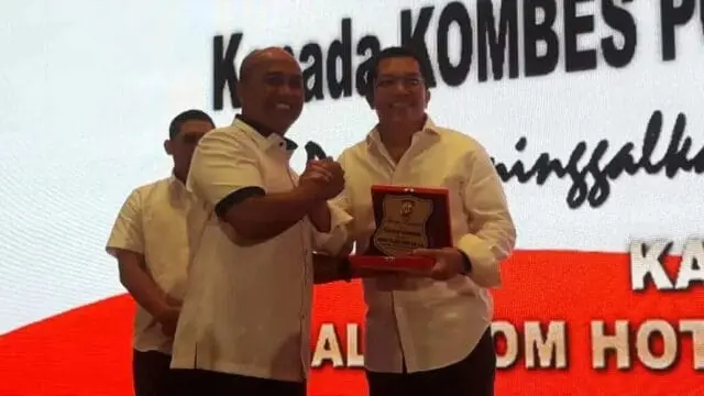 Malam Pisah Sambut, Kapolres Metro Tangerang Kota Resmi Berganti Malam Pisah Sambut, Kapolres Metro Tangerang Kota Resmi Berganti