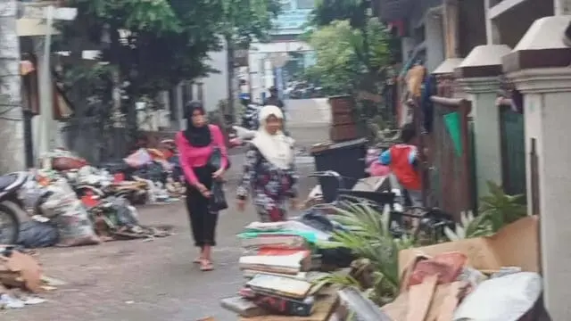 Bantuan Korban Banjir di Tangerang Dinilai Tidak Tepat Sasaran Bantuan Korban Banjir di Tangerang Dinilai Tidak Tepat Sasaran