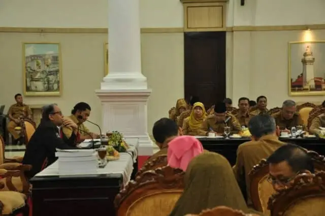 Instruksi Presiden, Tutup Tambang Emas Ilegal, Gubernur : Segera Lakukan Operasi. Instruksi Presiden, Tutup Tambang Emas Ilegal, Gubernur : Segera Lakukan Operasi.