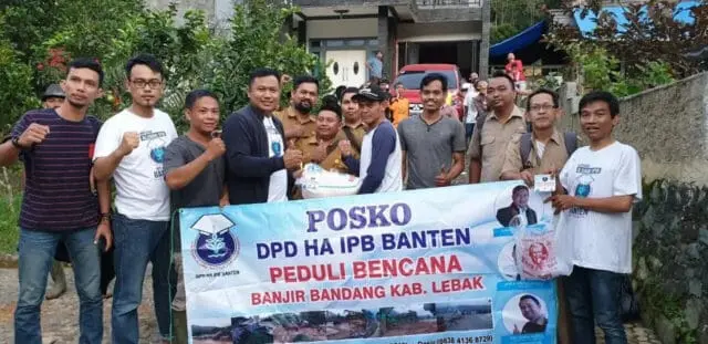 Bencana Banjir Bandang Lebak, DPD HA IPB Banten Masih Salurkan Bantuan Ke Empat Titik Lokasi Bencana Banjir Bandang Lebak, DPD HA IPB Banten Masih Salurkan Bantuan Ke Empat Titik Lokasi